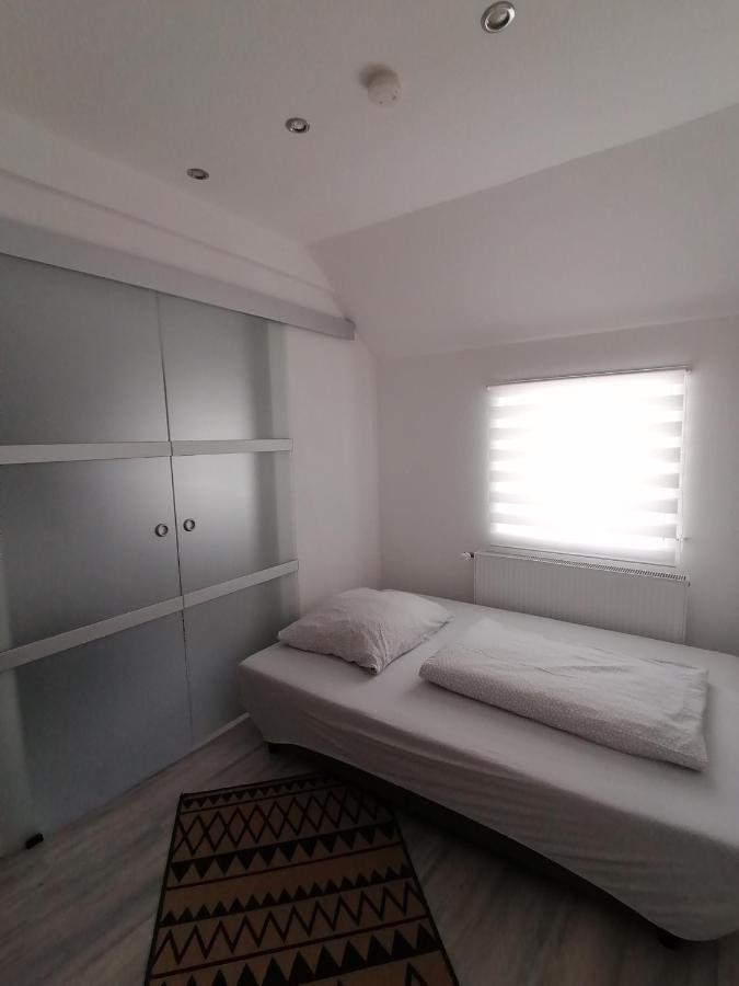 Ferienhaus Resit 1 Apartment ชไตน์ฮูเดอ ภายนอก รูปภาพ