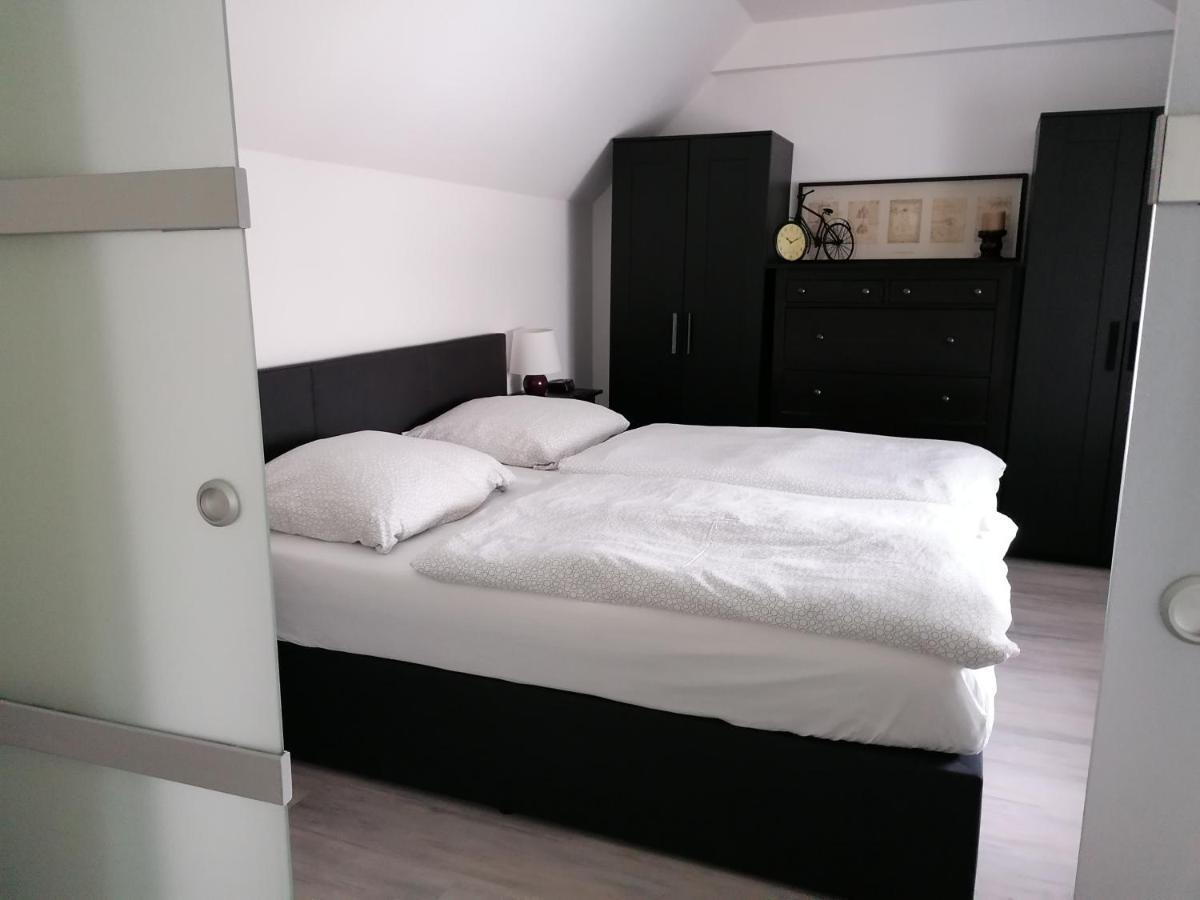 Ferienhaus Resit 1 Apartment ชไตน์ฮูเดอ ภายนอก รูปภาพ